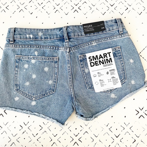 DL1961 Renee Shorts Medium Wash Raw Hem Distressing Cotton - NEW - Size 26 - Picture 7 of 8